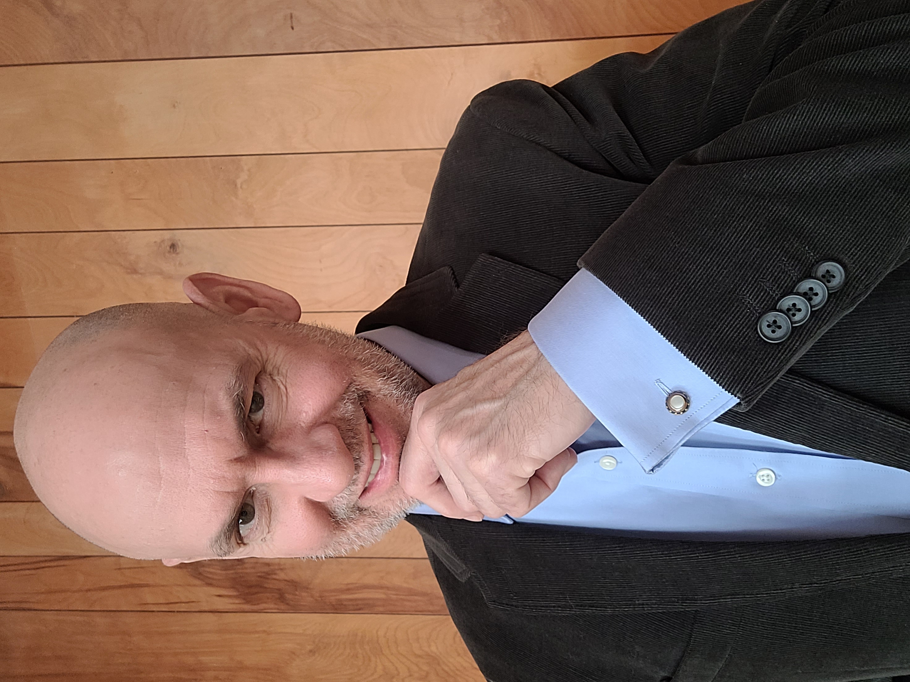 2022-06-a-Biz-Selfie