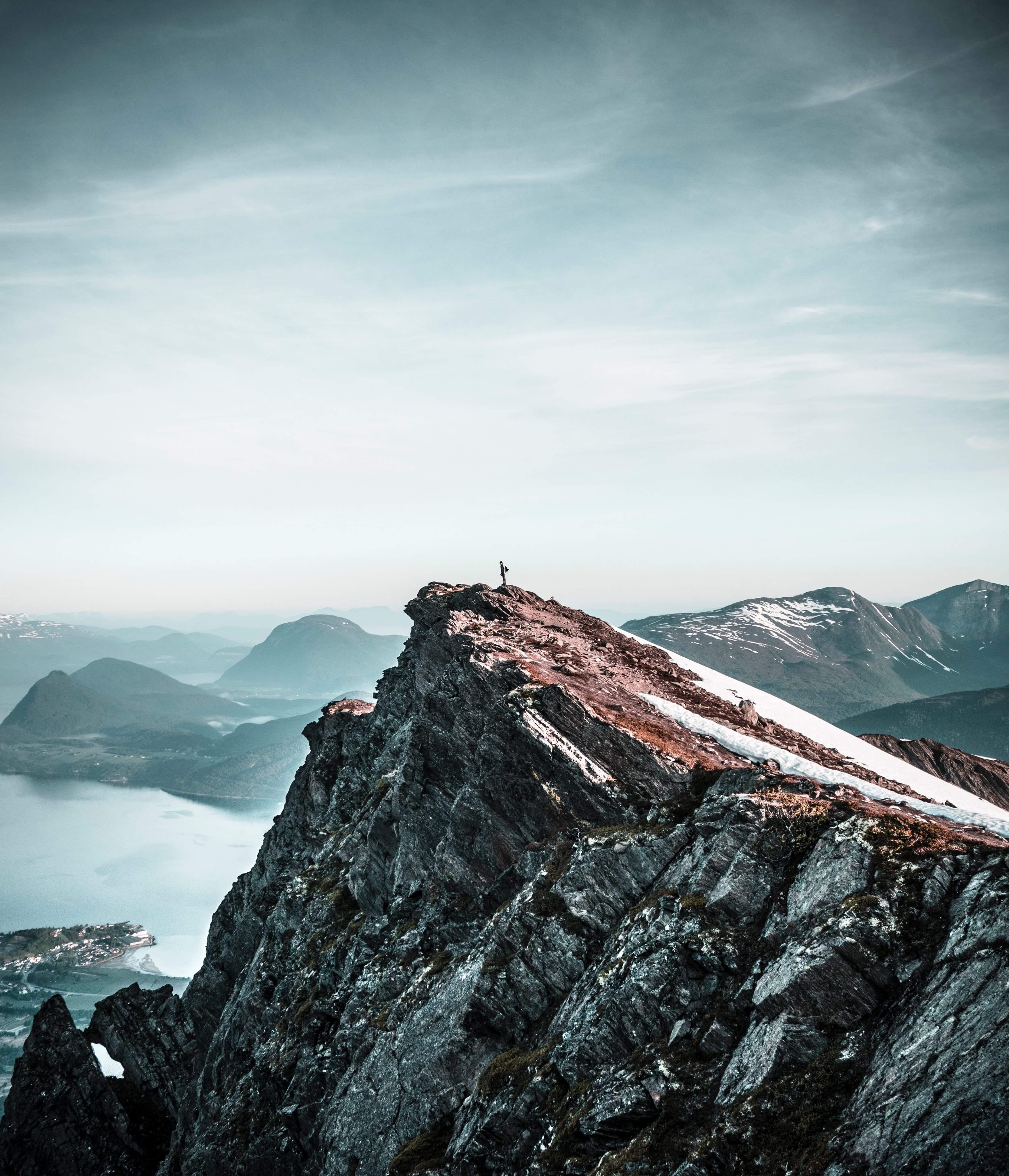 4k-wallpaper-adventure-altitude-2414271