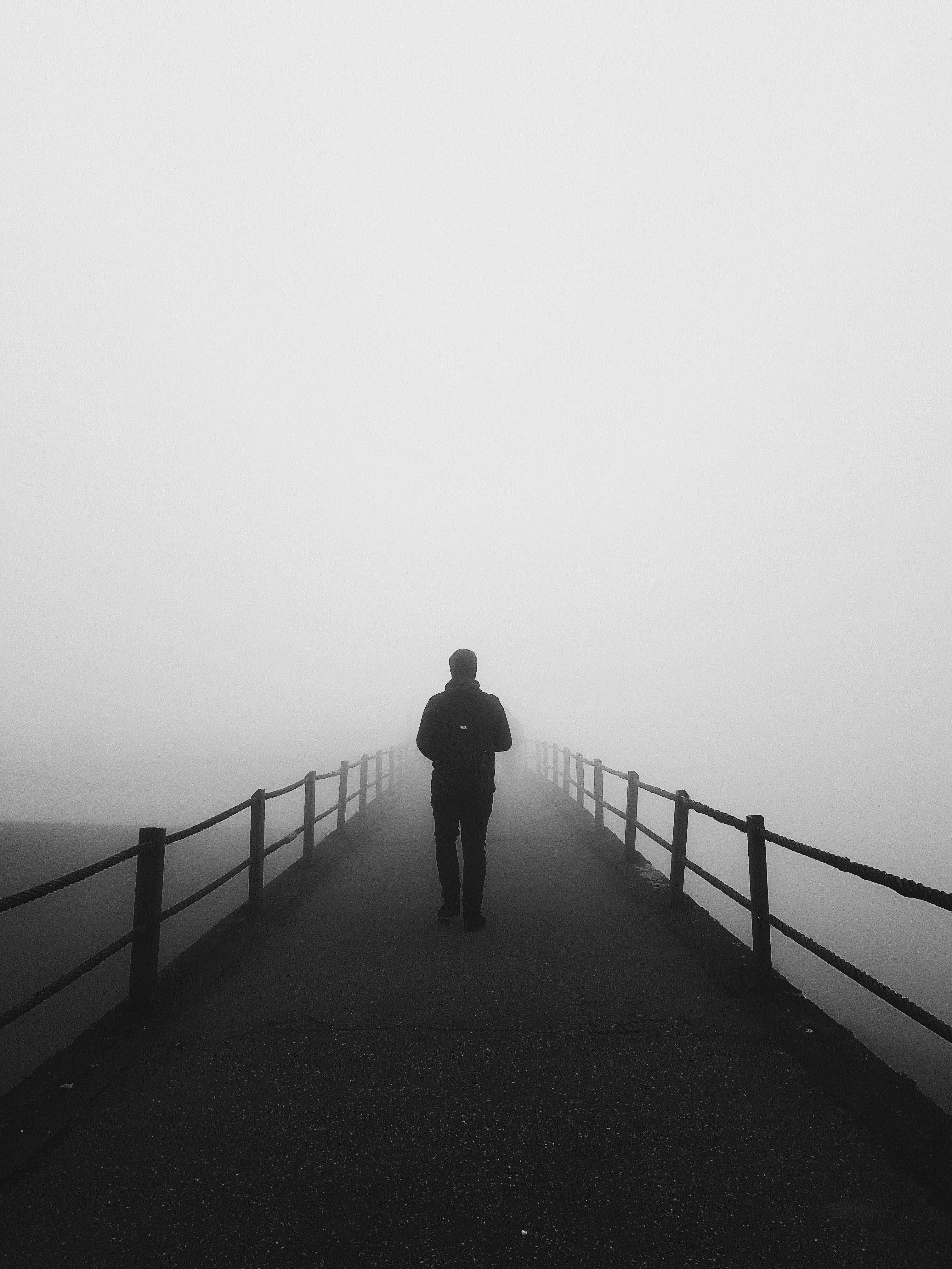 black-and-white-bridge-daylight-1806053 black-and-white-bridge-daylight-1806053